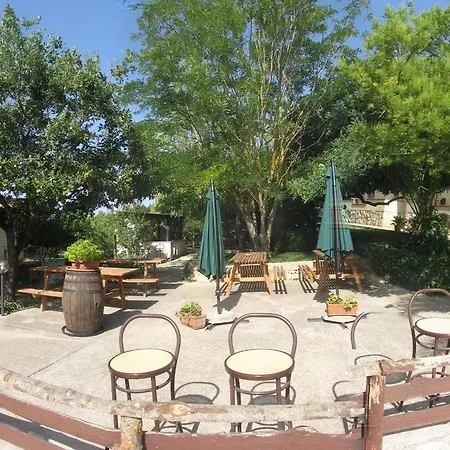 With One In Modica, With Pool Access, Enclosed Garden A * Modica